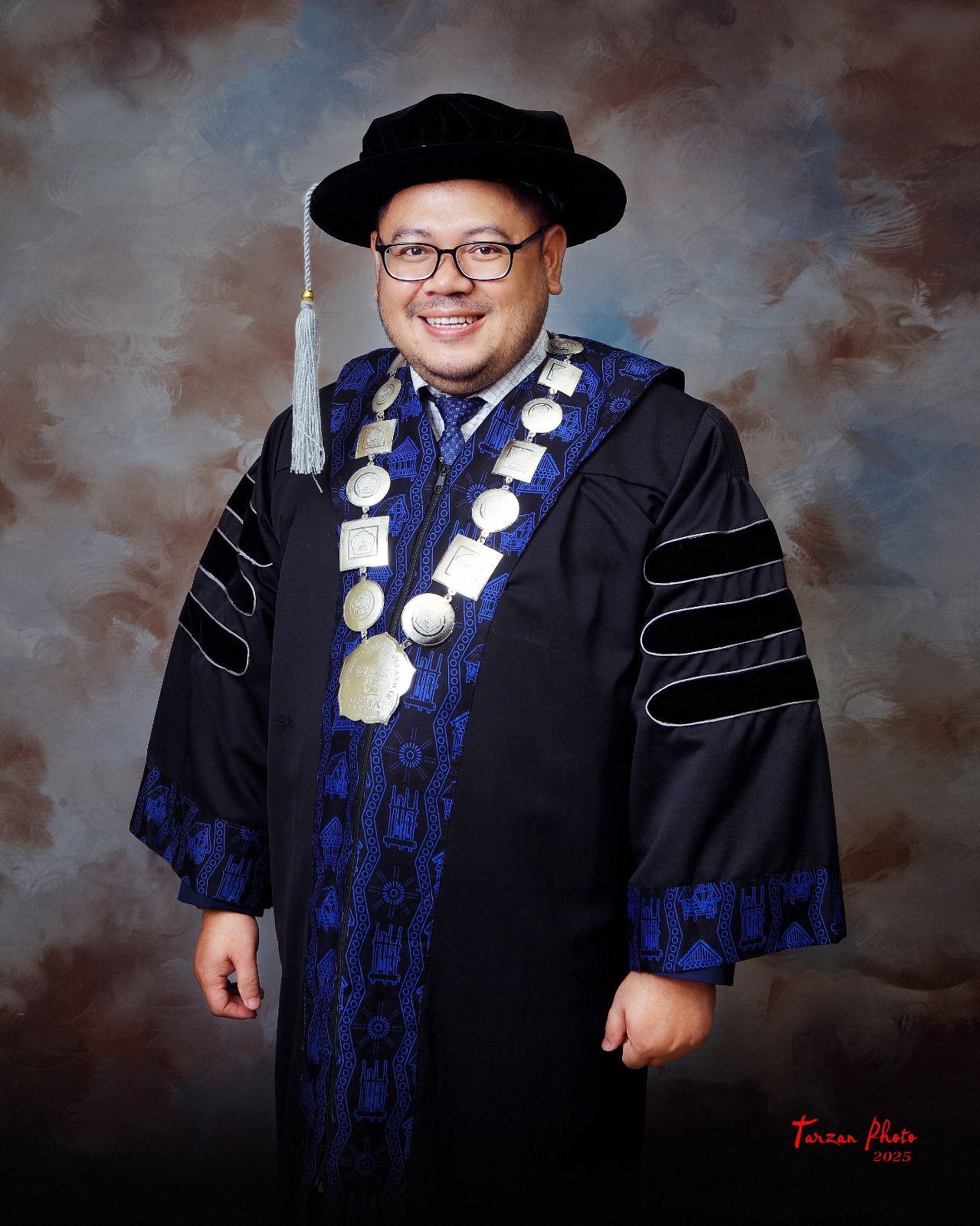 Dr. Asep Sahrudin